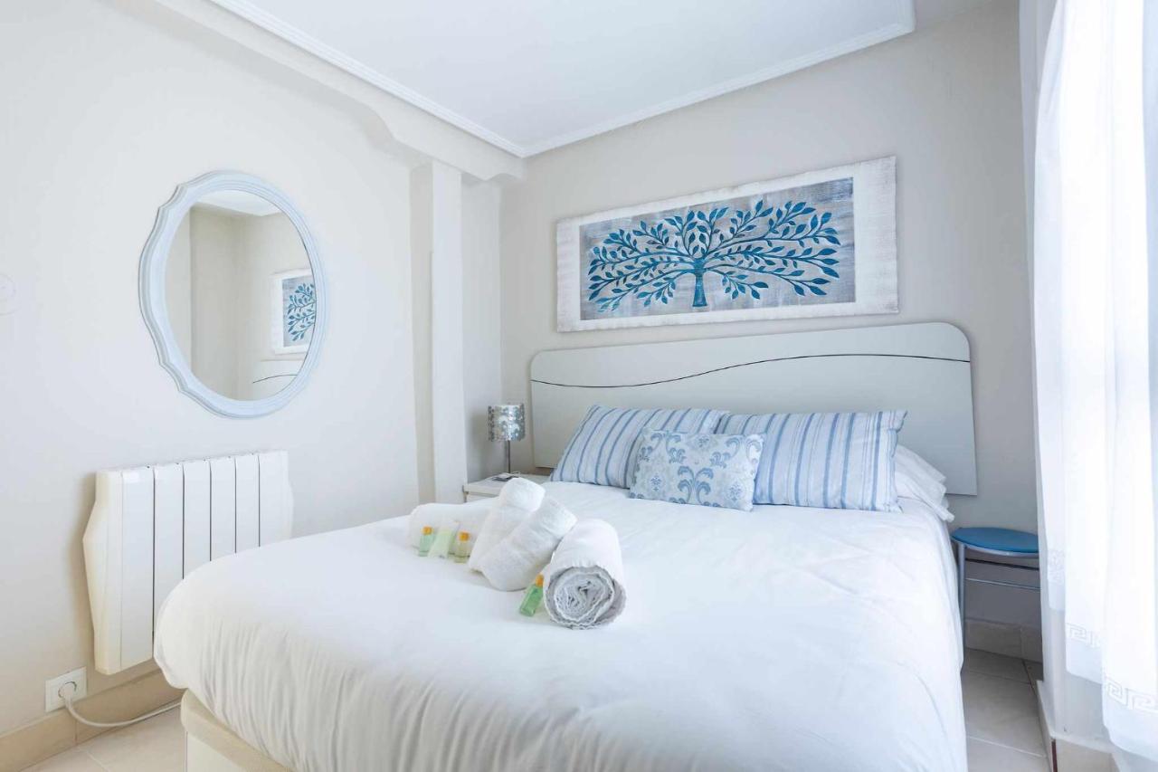 Old Port Apartamento Con Vistas Al Puerto Μπερμέο Εξωτερικό φωτογραφία